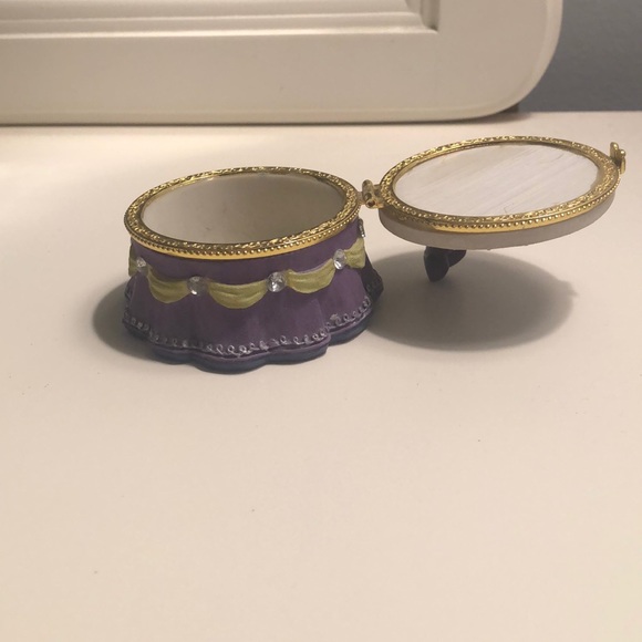 Jewelry Box - Picture 3 of 3